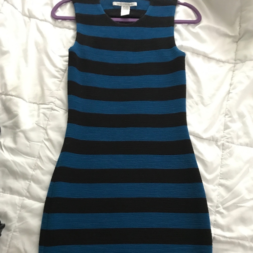 Diane Von Furstenburg Dress Size 4